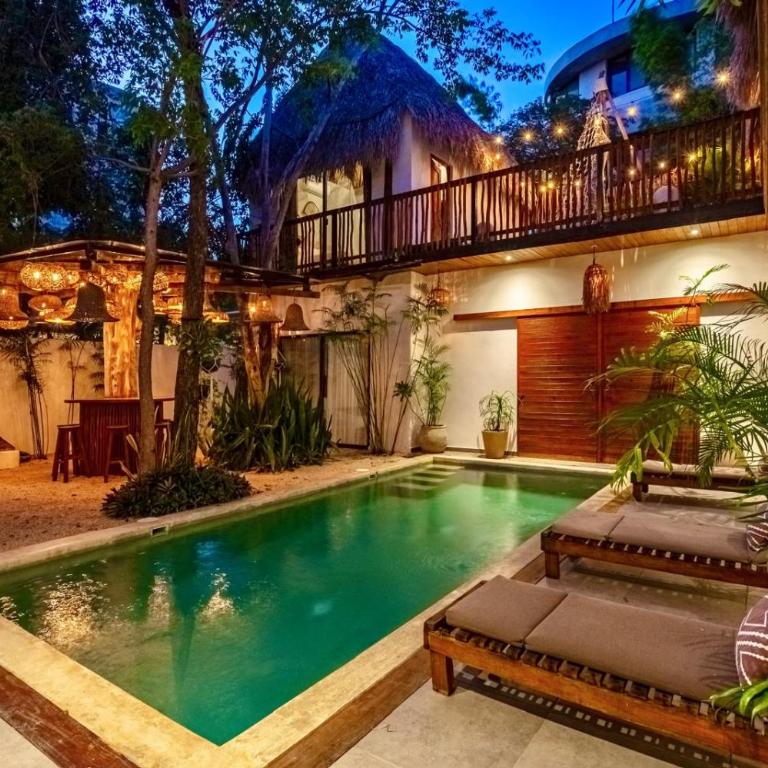 7BR Dream Villa Pool Jacuzzi and Stylish Patio - Villa - 63