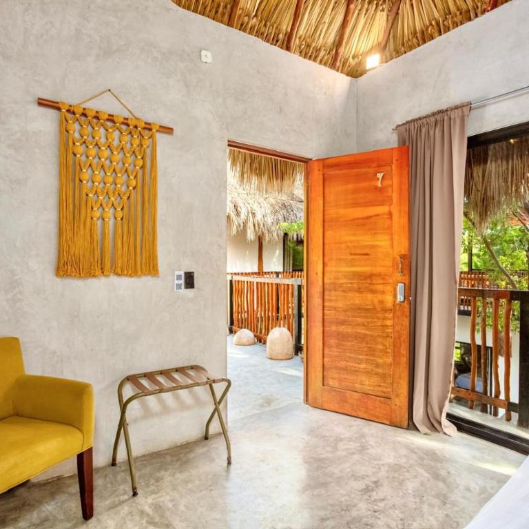 7BR Dream Villa Pool Jacuzzi and Stylish Patio - Villa - 70