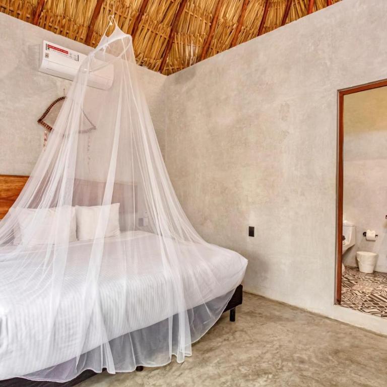 7BR Dream Villa Pool Jacuzzi and Stylish Patio - Villa - 72