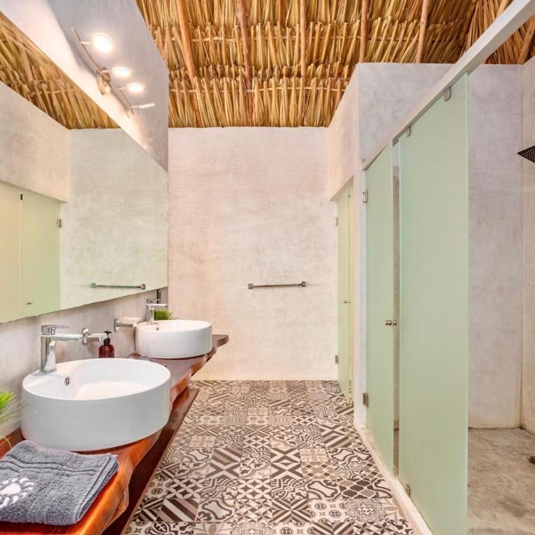 7BR Dream Villa Pool Jacuzzi and Stylish Patio - Villa - 76