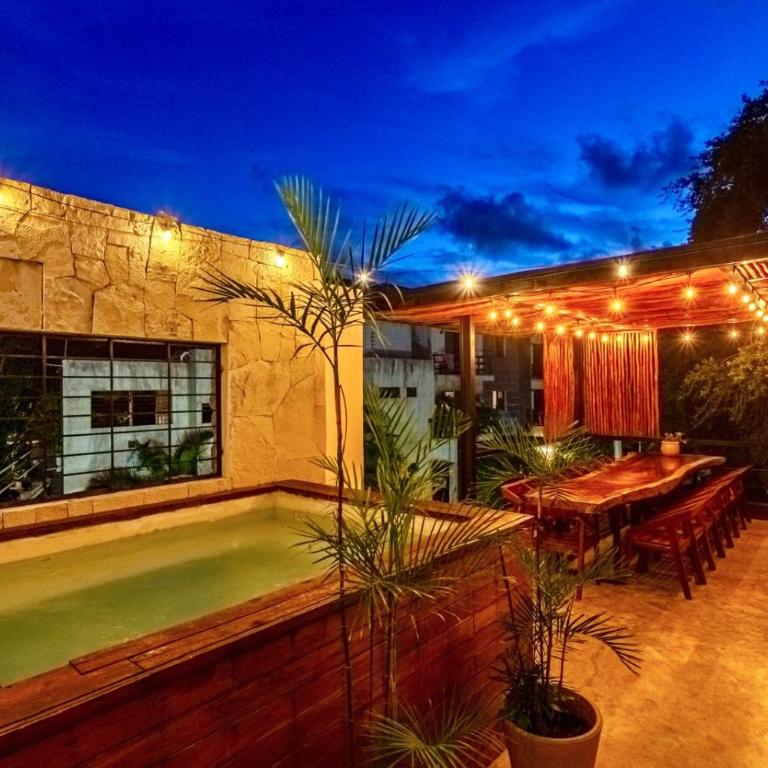 7BR Dream Villa Pool Jacuzzi and Stylish Patio - Villa - 81