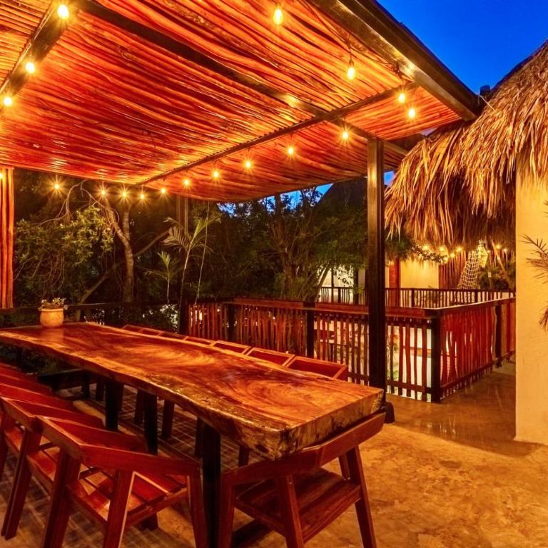 7BR Dream Villa Pool Jacuzzi and Stylish Patio - Villa - 84
