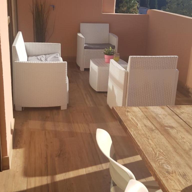 Green Oasis - Apartment mit 2 Schlafzimmern mit Balkon und Terrasse - 11
