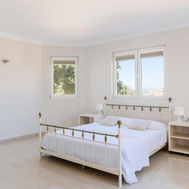 Villa Brisa de Arona - Villa with Private Pool - 9