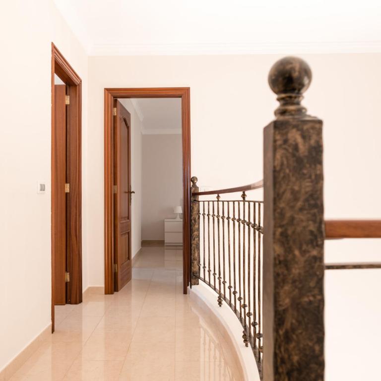 Villa Brisa de Arona - Villa with Private Pool - 28