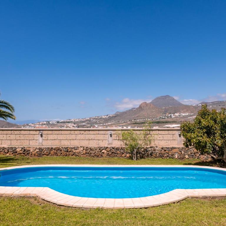 Villa Brisa de Arona - Villa with Private Pool - 41
