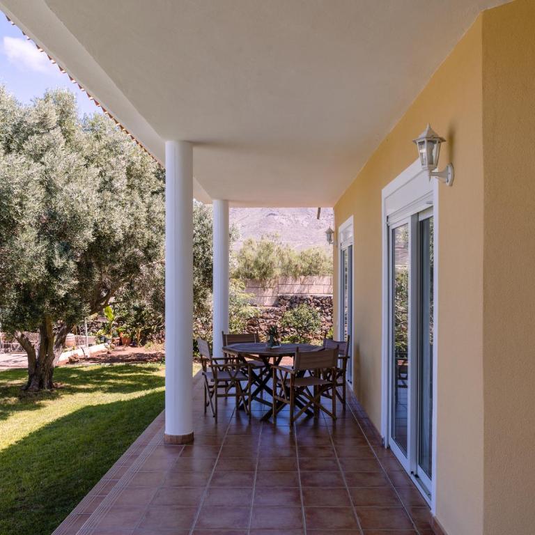 Villa Brisa de Arona - Villa with Private Pool - 48