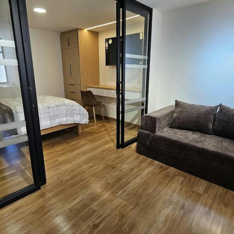 Estación Riobamba Suites - Apartamento de 3 dormitorios - 2