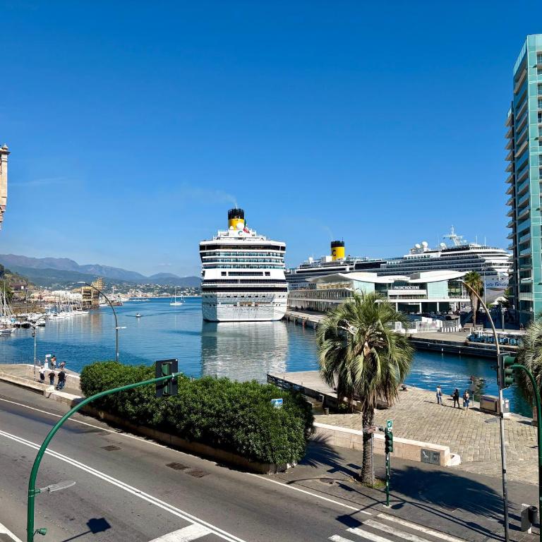 The Cruise View - Panoramic Suite AC & WiFi - Appartement 2 Chambres - 1