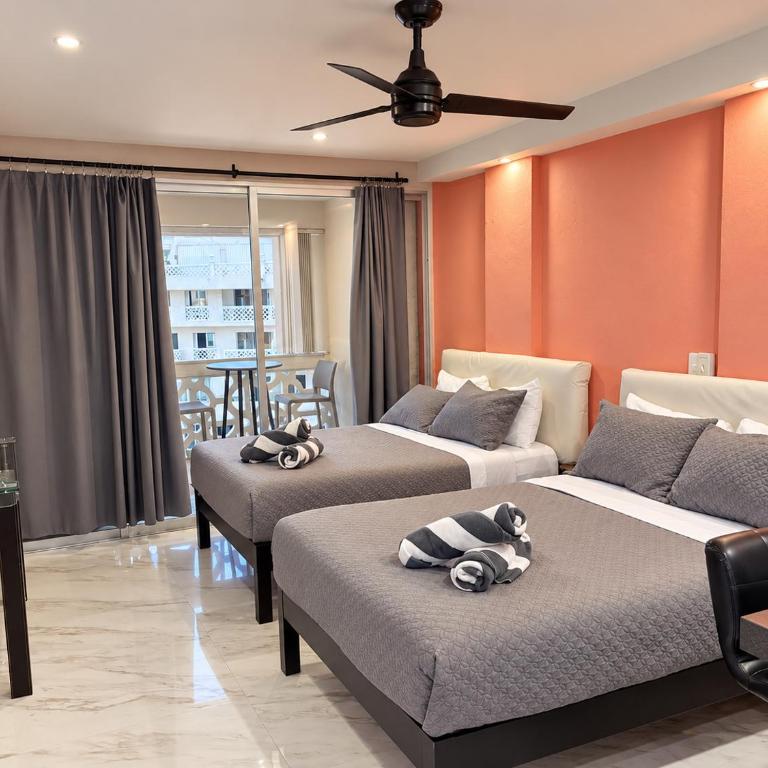 Cancun Plaza Condo Mexico - Studio Apartment with Sea View - 2