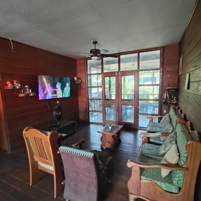 Quirquincho House Lodge - Casa - 5