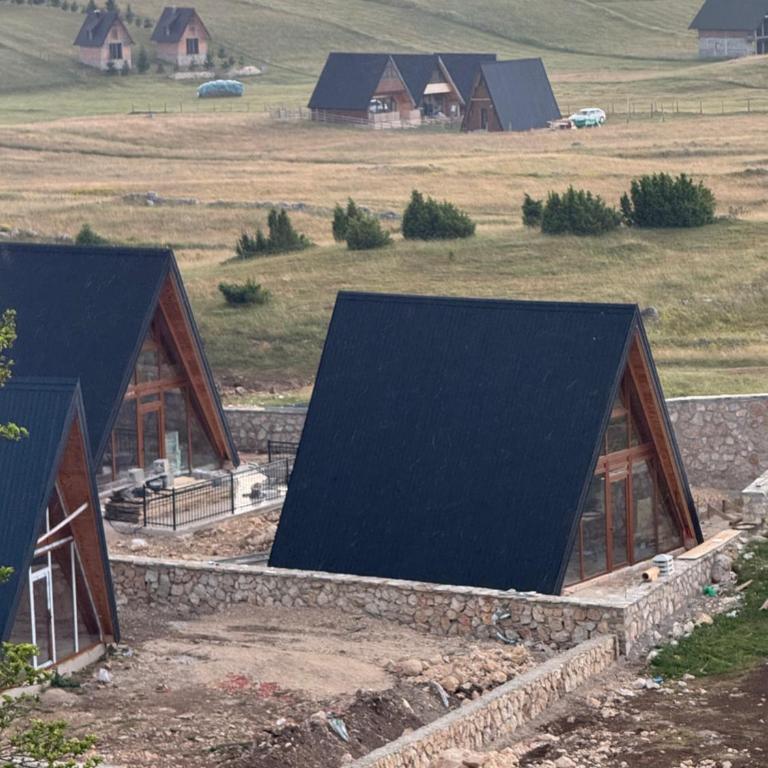 Durmitor Bear - Deluks Vila - 3