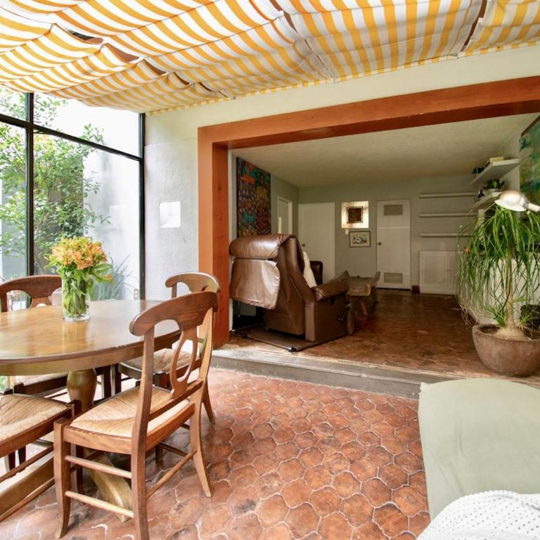Casa Coyote, Garden Oasis, 1 Block from Coyoacán - Apartment - 66