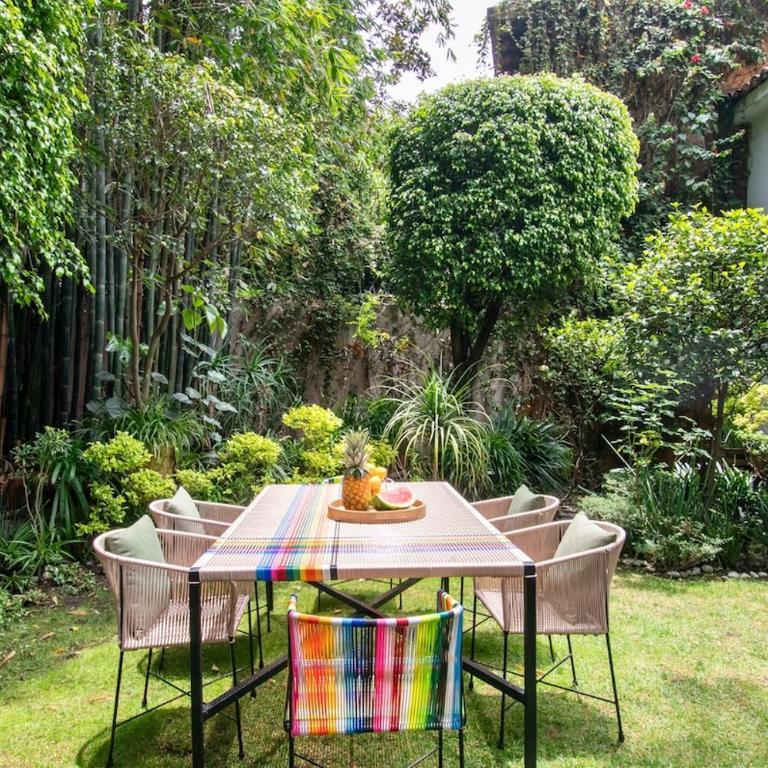 Casa Coyote, Garden Oasis, 1 Block from Coyoacán - Apartment - 72