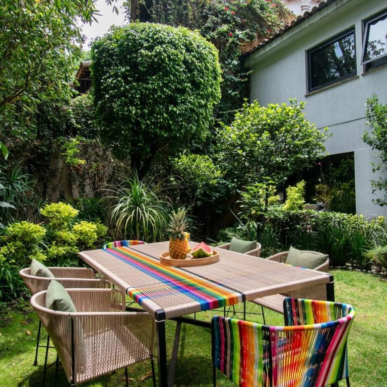 Casa Coyote, Garden Oasis, 1 Block from Coyoacán - Apartment - 75