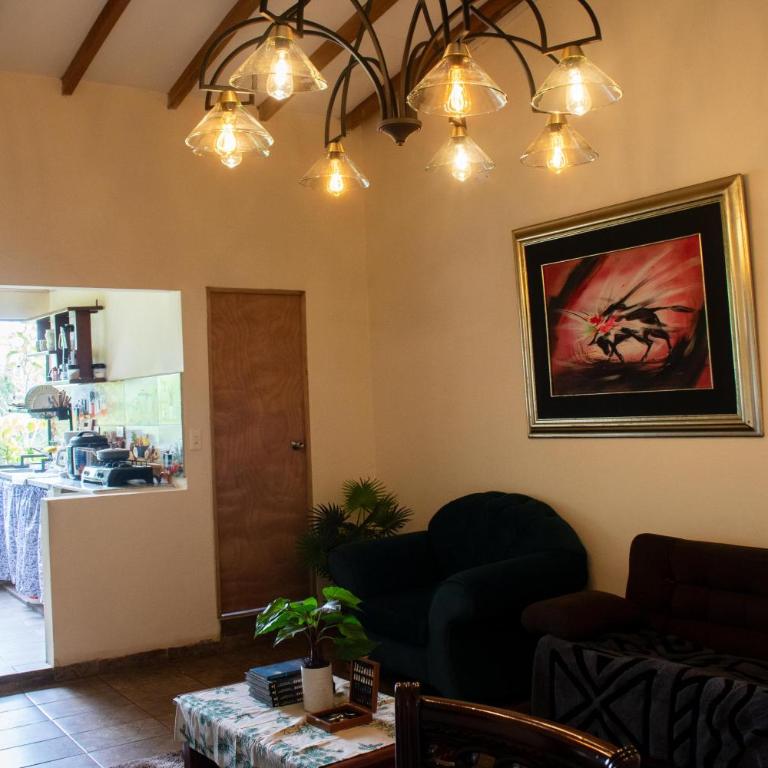 Cozy Country House with Spacious Gardens - Apartamento de 3 dormitorios - 2