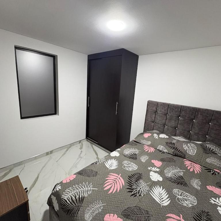 Cozy apartment, steps from Comfaboy - Apartamento de 3 dormitorios - 6