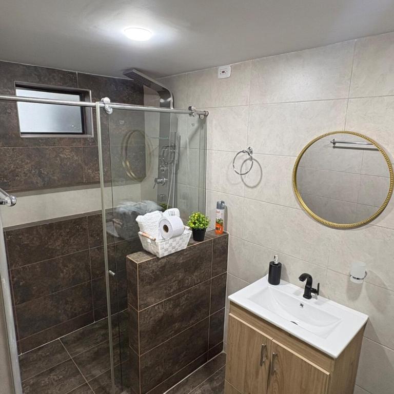 Cozy apartment, steps from Comfaboy - Apartamento de 3 dormitorios - 11