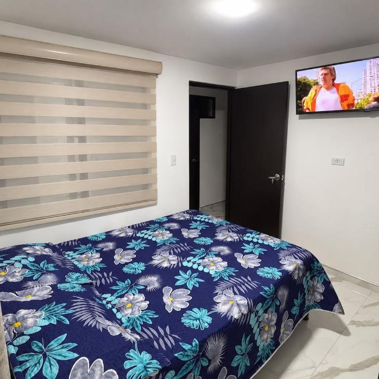 Cozy apartment, steps from Comfaboy - Apartamento de 3 dormitorios - 20