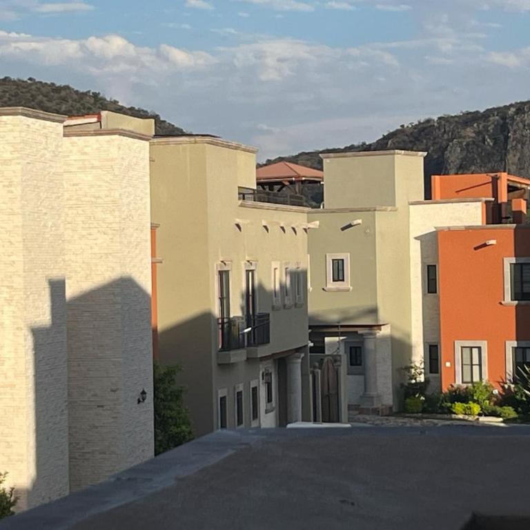 Casa espaciosa y acogedora en residencial de lujo - Apartamento - 5