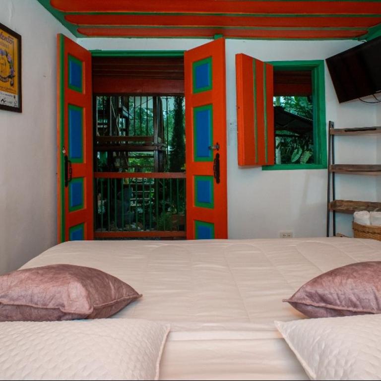 Hostal Estrella de Agua - Habitación con cama extragrande. - 3