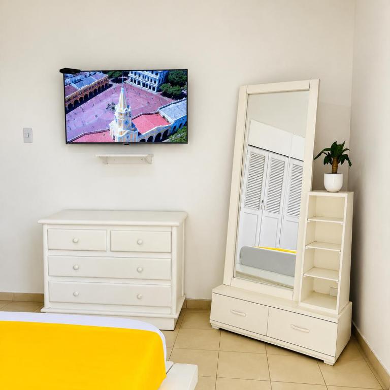 Apartamento Cartagena Plaza de Toros - Habitación Triple con vistas al jardín - 10