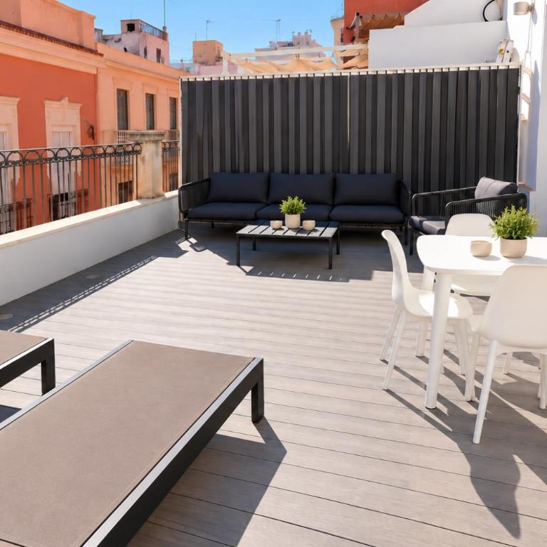 Beach & Urban Attic - Dachgeschoss mit 2 Schlafzimmern und Terrasse - 3
