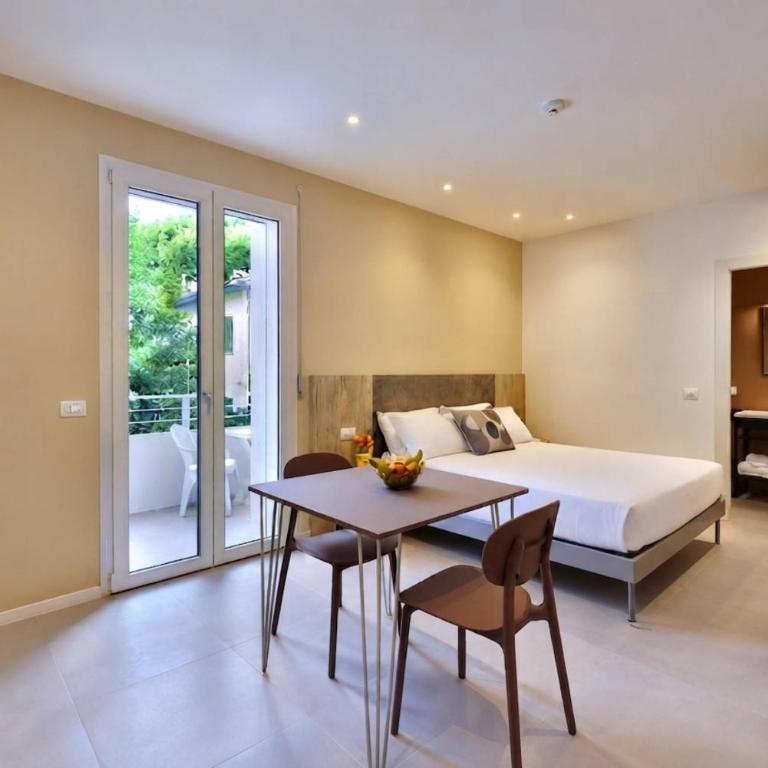 Apho Apartment Hotel - Monolocale con Balcone - 9