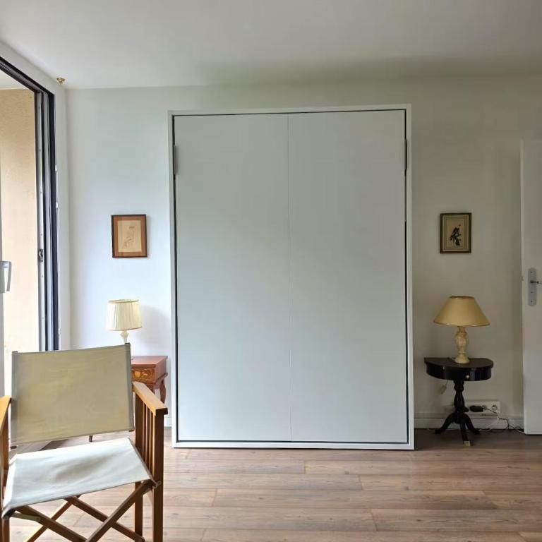 Neo Retro avec Balcon - Studio mit Balkon - 15