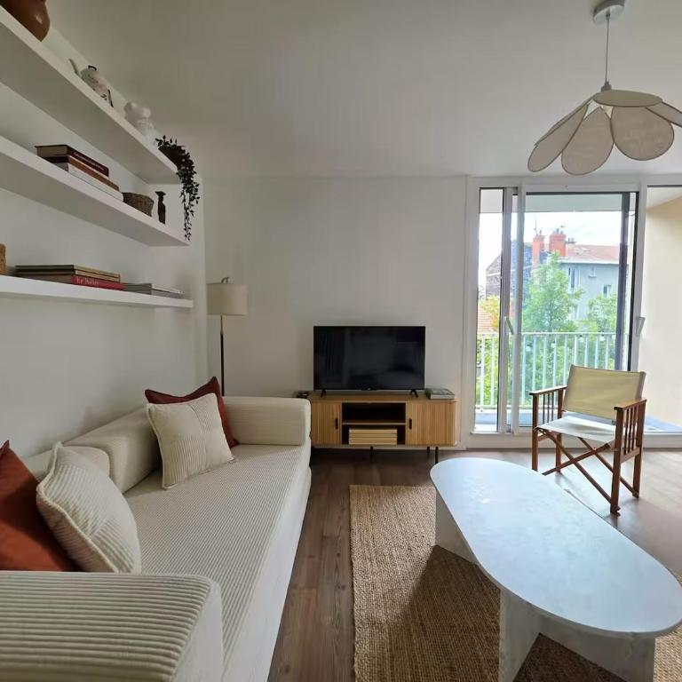 Neo Retro avec Balcon - Studio mit Balkon - 22