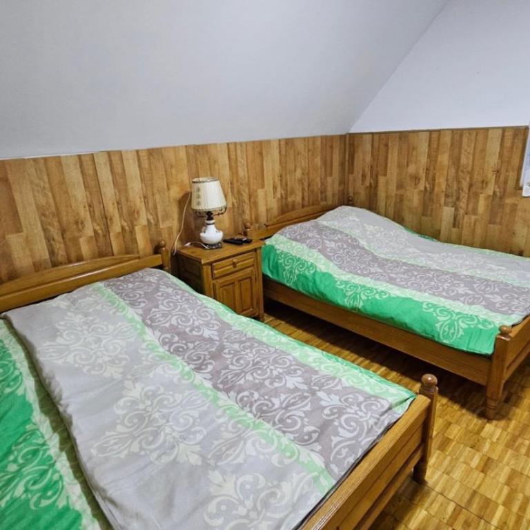 Zeleni Mir - Dvokrevetna Soba sa Zasebnim Krevetima - 4