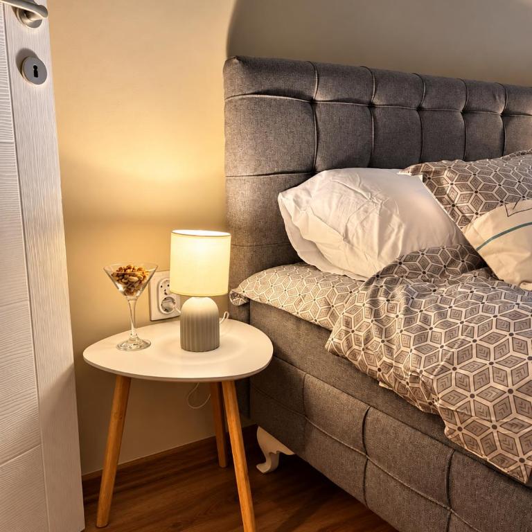 Luna Apartments - One-Bedroom Apartment - 7