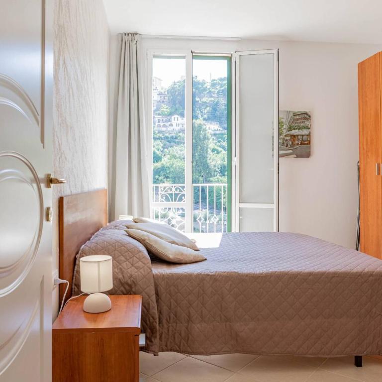 H11 CASA ZEFIRO Sanremo - Centro - Parcheggio - Two-Bedroom Apartment - 4