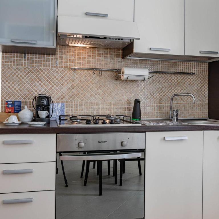 H11 CASA ZEFIRO Sanremo - Centro - Parcheggio - Two-Bedroom Apartment - 7