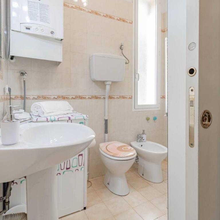 H11 CASA ZEFIRO Sanremo - Centro - Parcheggio - Two-Bedroom Apartment - 10