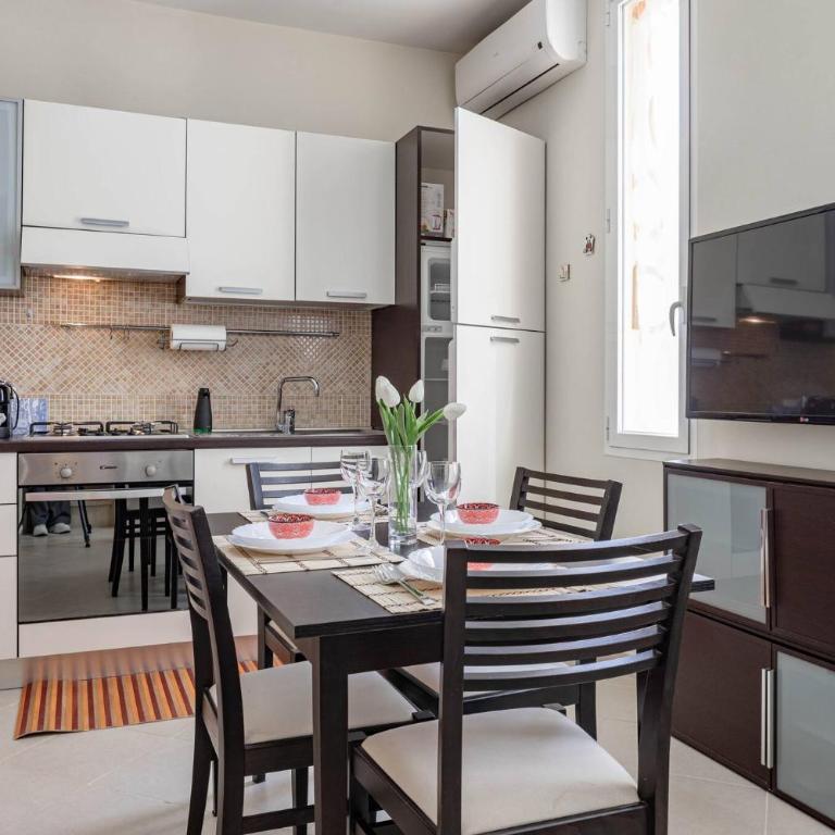 H11 CASA ZEFIRO Sanremo - Centro - Parcheggio - Two-Bedroom Apartment - 14