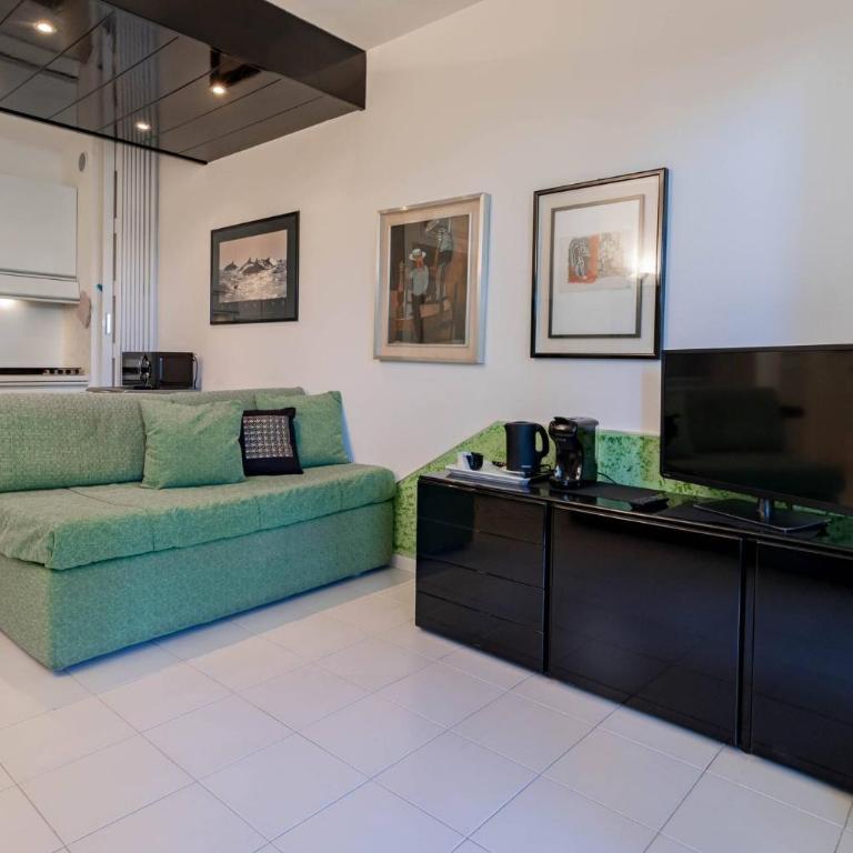 H11 [Verde Giada] Piscina - Tennis - Parcheggio - Apartamento con vistas al jardín - 9