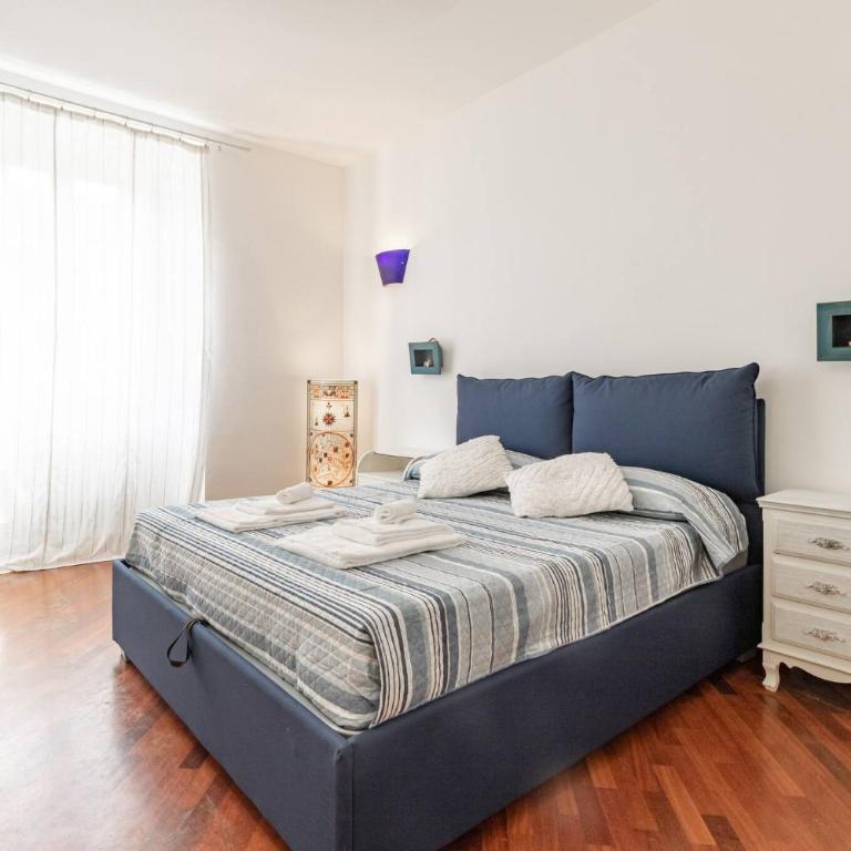 H11 MAISON BLEU Centro - Ariston - Appartamento con 3 Camere da Letto - 4