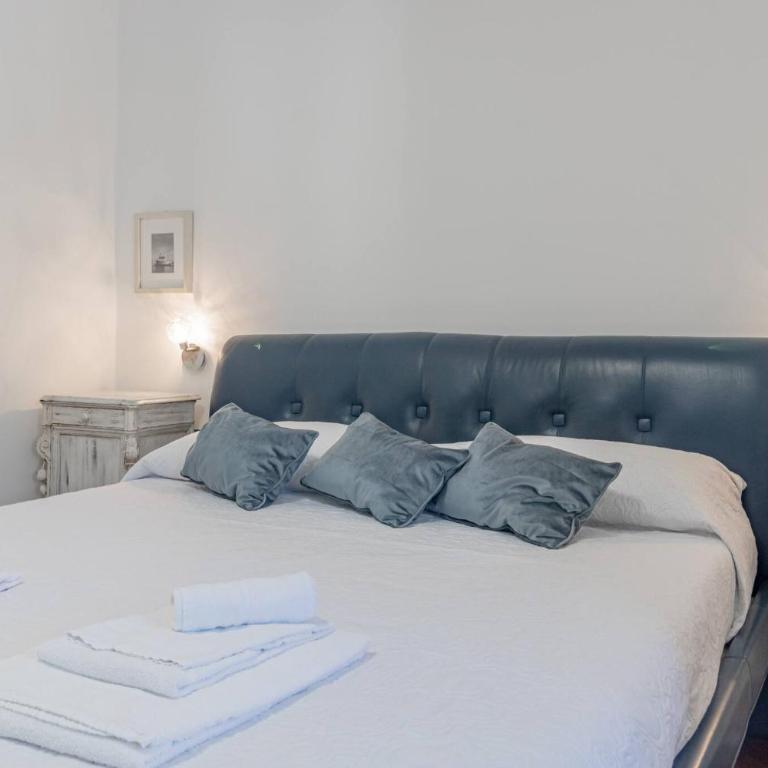H11 MAISON BLEU Centro - Ariston - Appartamento con 3 Camere da Letto - 25