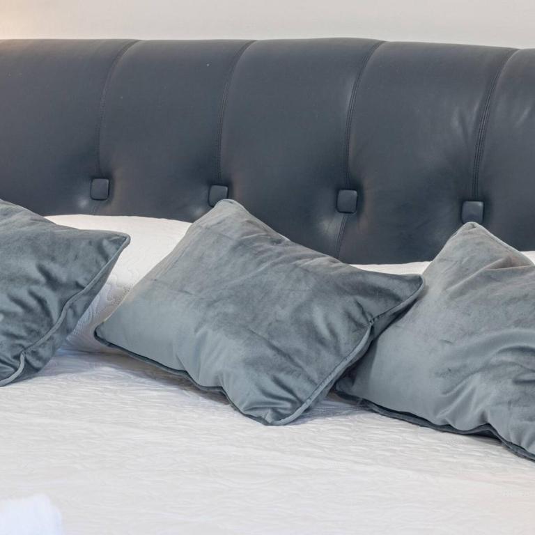 H11 MAISON BLEU Centro - Ariston - Appartamento con 3 Camere da Letto - 43