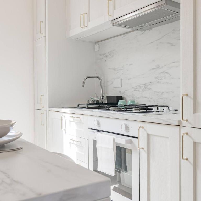 H11 CASA BELLALÌ Sanremo - Centro - Appartamento con 3 Camere da Letto - 4