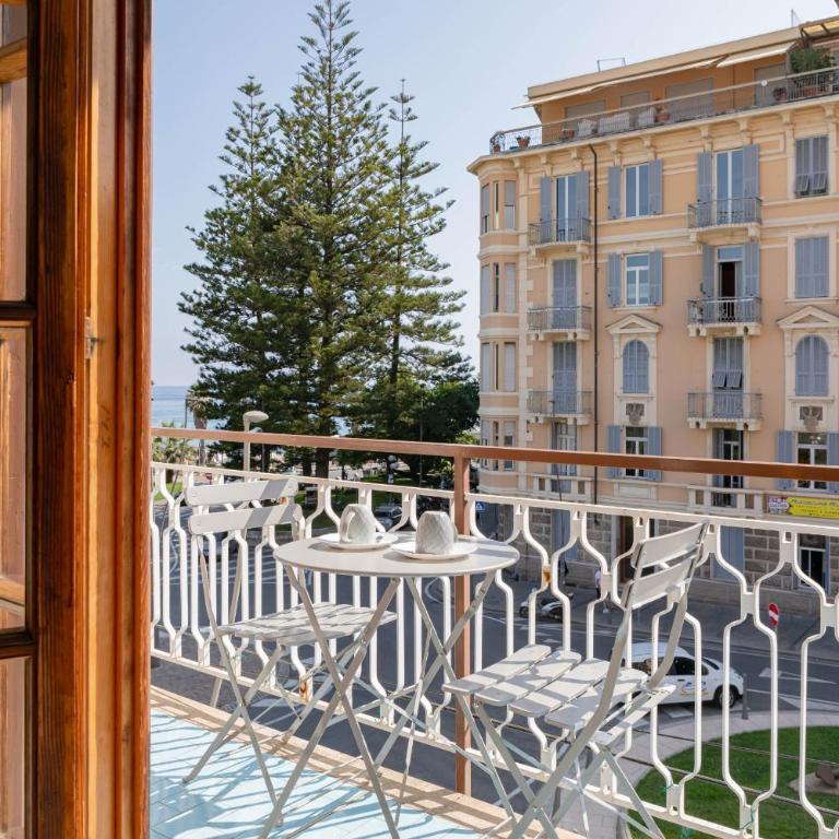 H11 CASA TECLA Centro-Mare - Appartamento con 1 Camera da Letto e Balcone - 4
