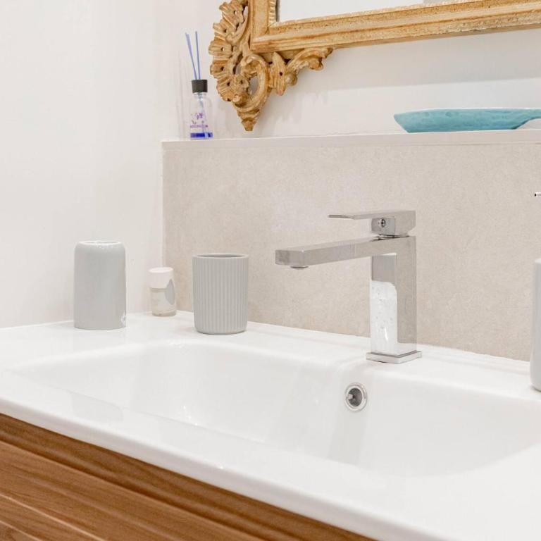 H11 [The King's Apartment] Ariston - Centro - Apartamento Deluxe - 25