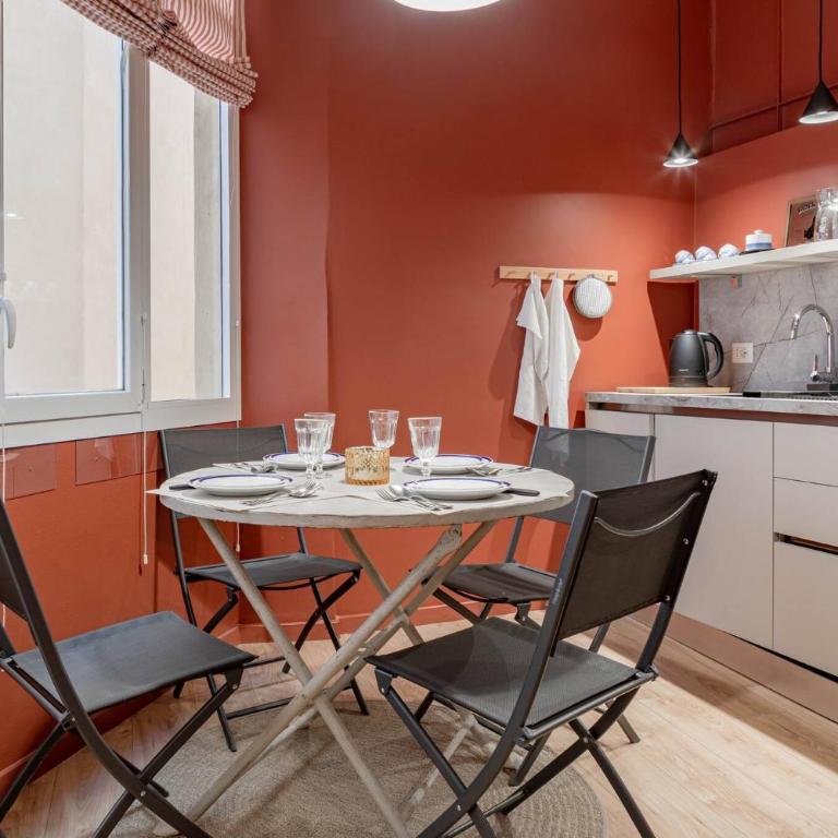 H11 CENTRAL CHARM Sanremo-Ariston - Appartamento con 2 Camere da Letto e Balcone - 2