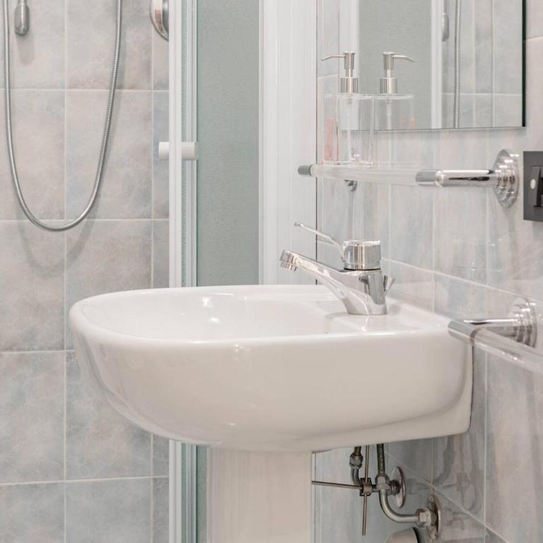 H11 CASA BENJAMIN Mare-Sanremo - Appartamento con 2 Camere da Letto - 27