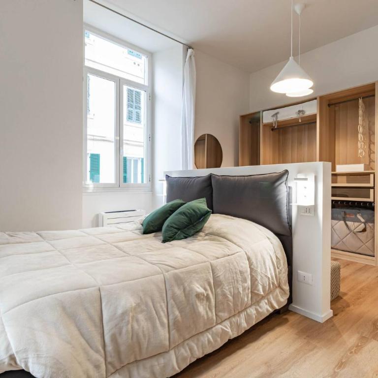 H11 [The Queen's Apartment] Ariston - Centro - Appartamento Deluxe - 3