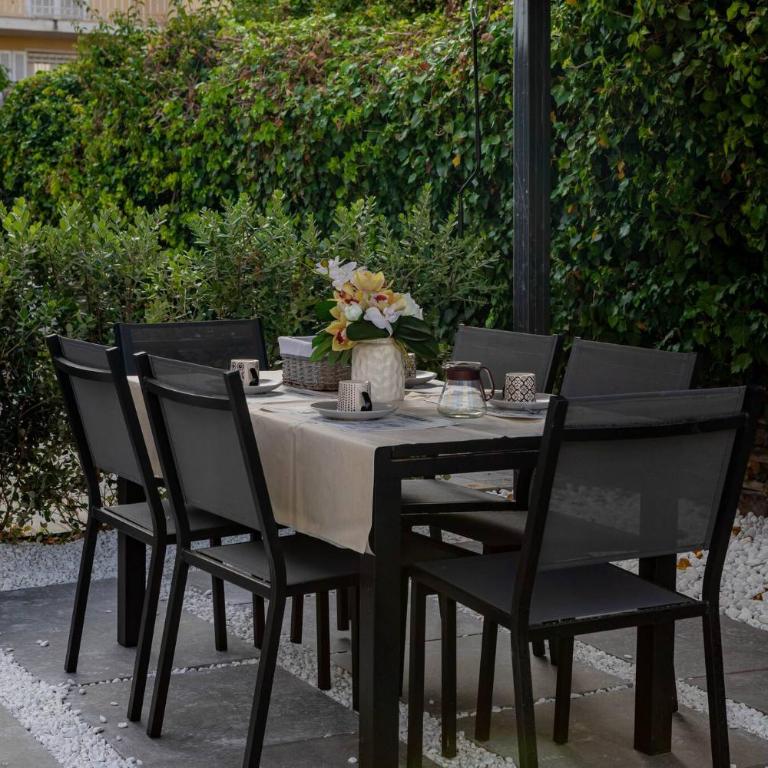 H11 VILLA MIA Giardino-Parcheggio - Three-Bedroom Apartment with Balcony - 27