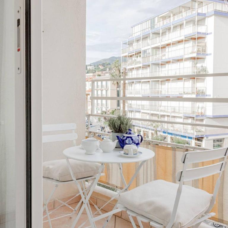 H11 CASA GIULIA Centro - Sanremo - Appartamento Monolocale con Balcone - 1