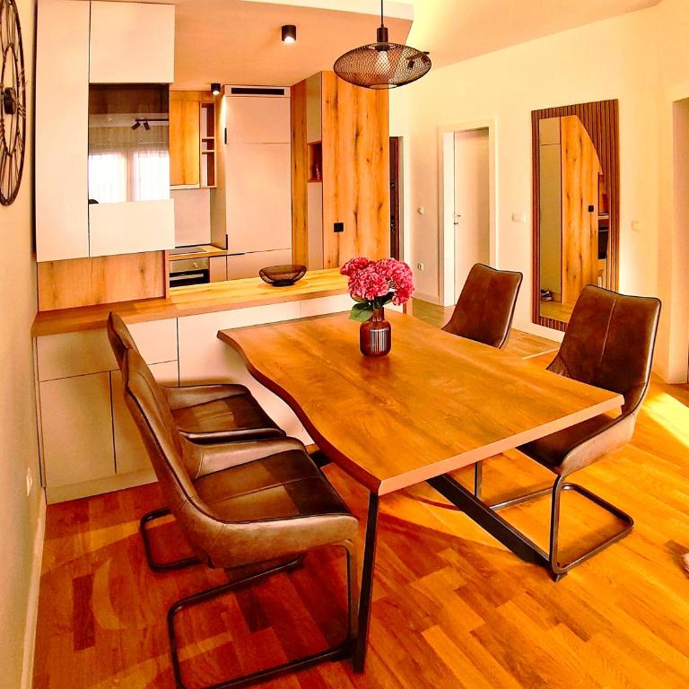 1BR Apartment, Terrace, City & Sea View, Parking - Apartman sa 1 Spavaćom Sobom - 7