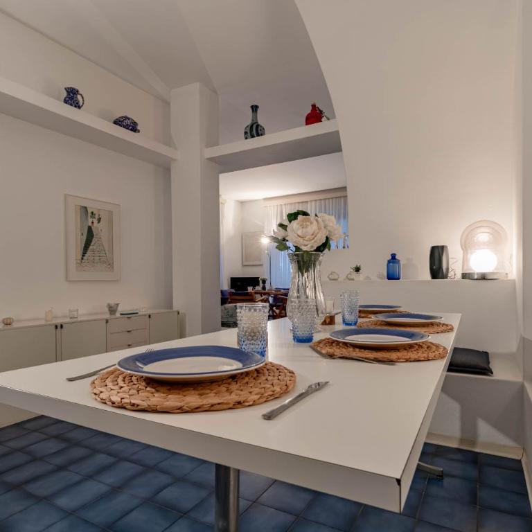 H11 [Sanremo Vista Mare] - Elegante - Appartamento con 3 Camere da Letto - 13